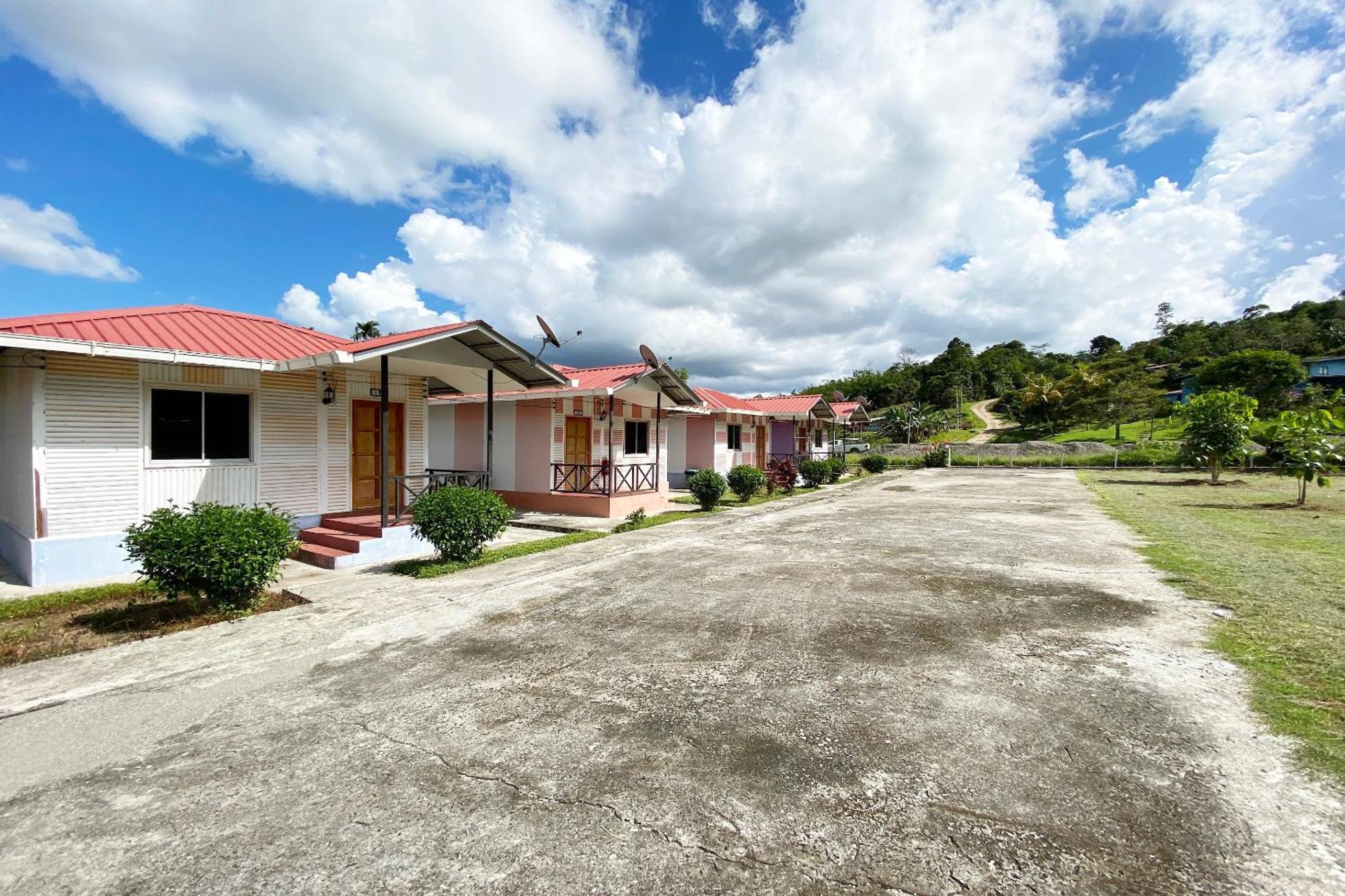 Oyo 90284 Kampung Stay Kilimu Ranau Eksteriør bilde